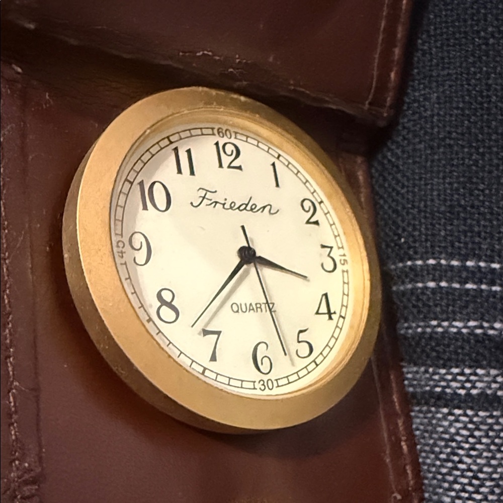 VTG Brown Leather Keychain with Gold Accents Pocket watch - Picture 5 of 8